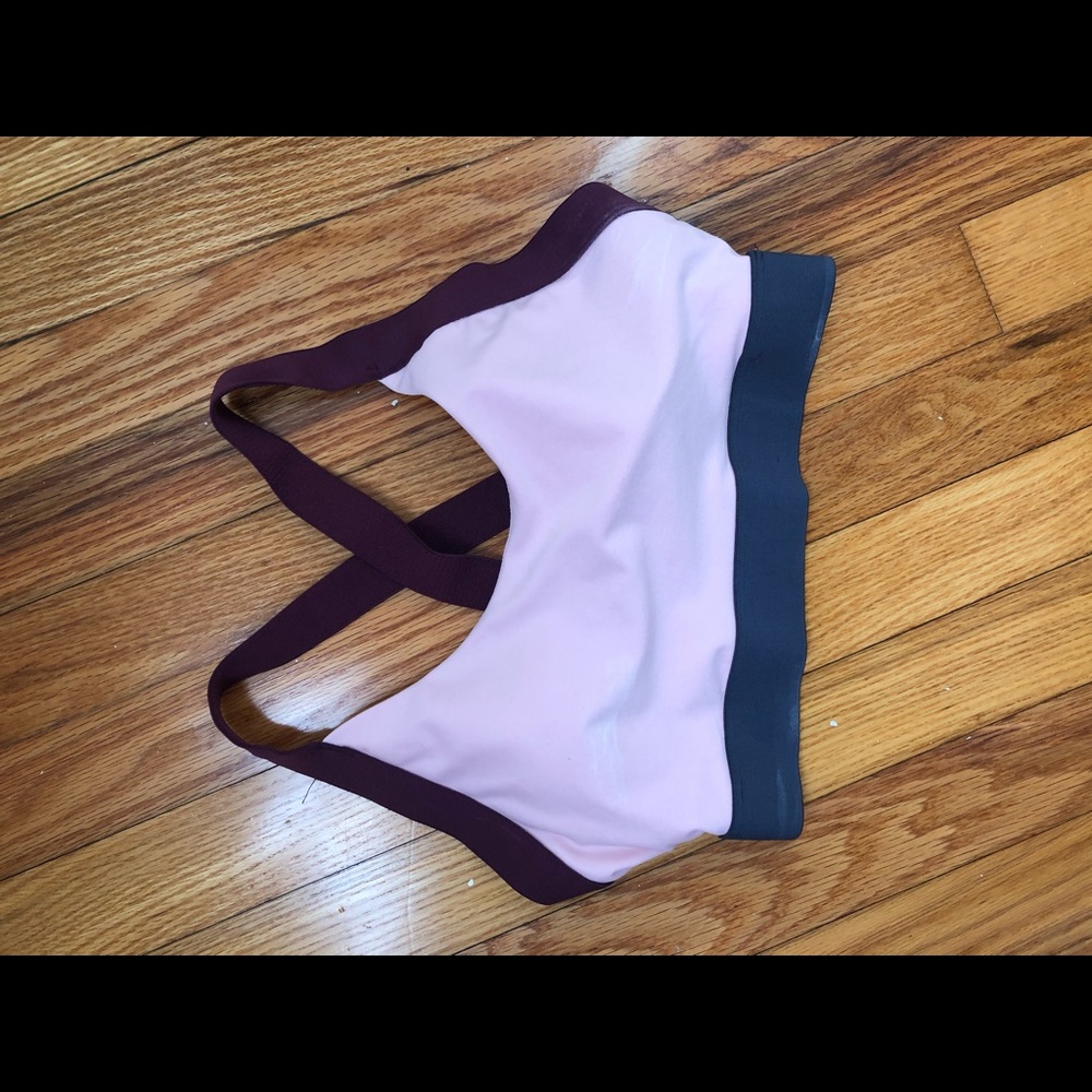 Sports bra